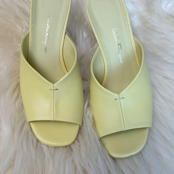 FERRAGAMO
Leather Sansu Mules 85 - Picture 3 of 8